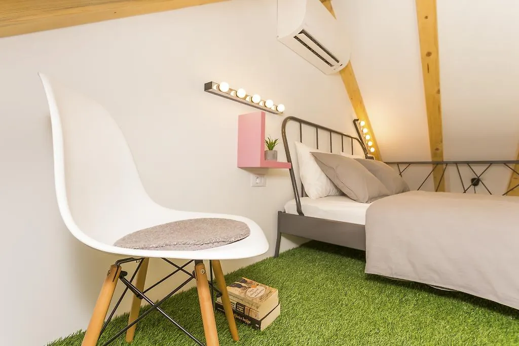 Apartment Shiny Love Split 0*,  Croatia