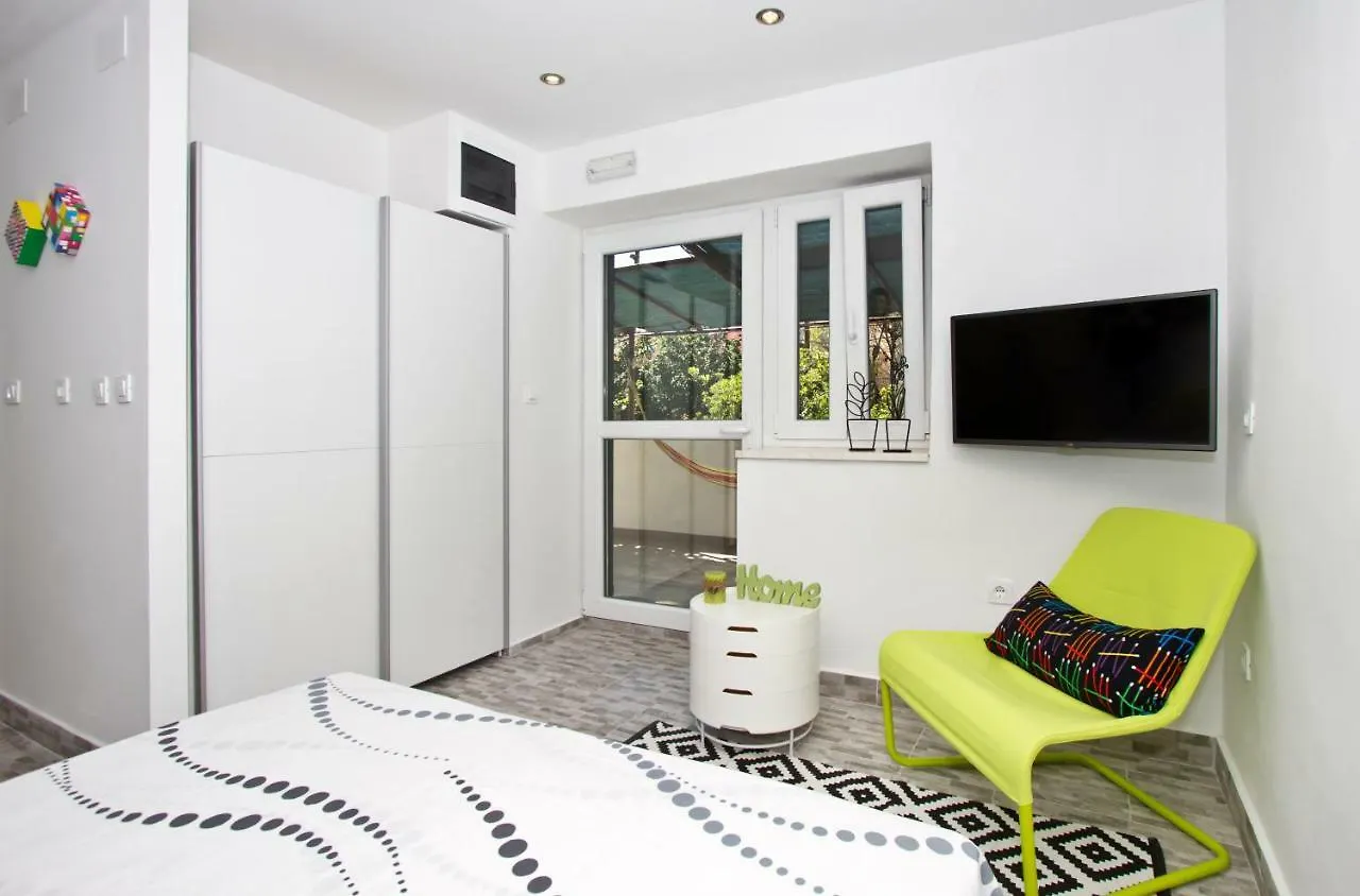 Apartment Shiny Love Split 0*,  Croatia